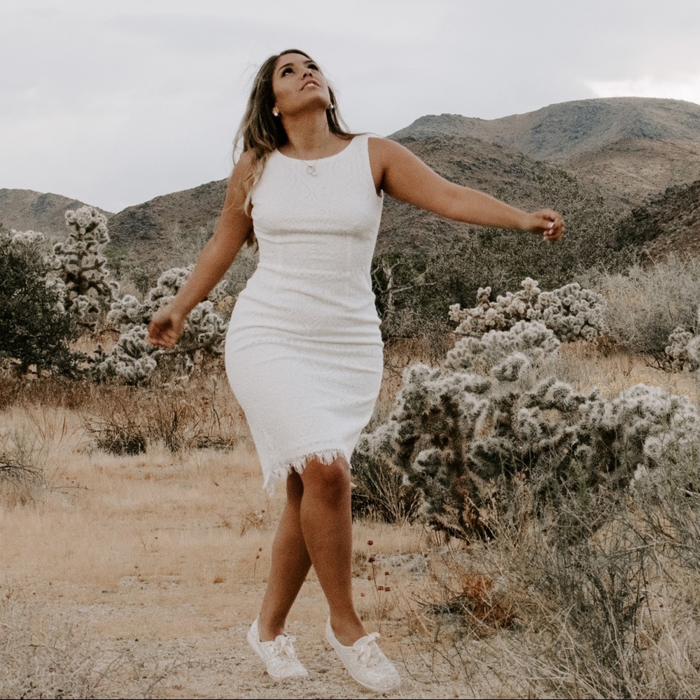 Adrianna Papell White Lace Shift Dress